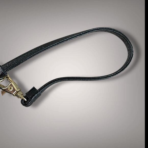 Like New TORY BURCH Black Saffiano Leather Robinson Envelope Wristlet Clutch - Picture 9 of 14